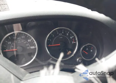 2017 Jeep Wrangler Unlimited Sahara 4X4 z USA, uszkodzony, nr VIN 1C4BJWEG1HL563793